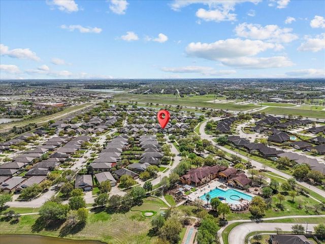 709 Pienza Lane, League City, TX 77573