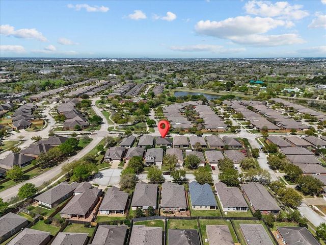 709 Pienza Lane, League City, TX 77573