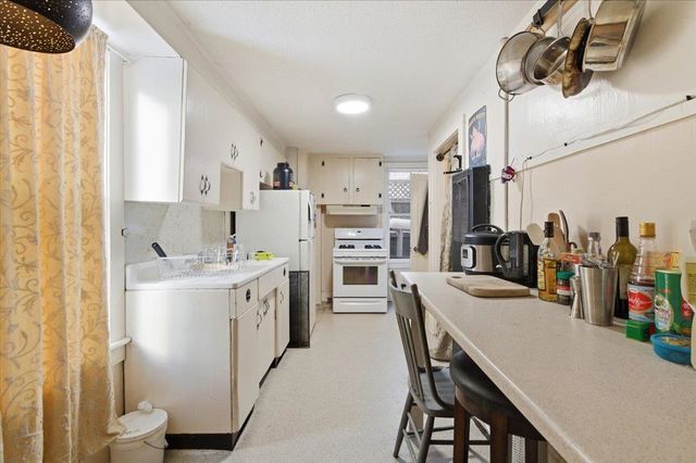 27-29 Lafountain Street, Burlington, VT 05401