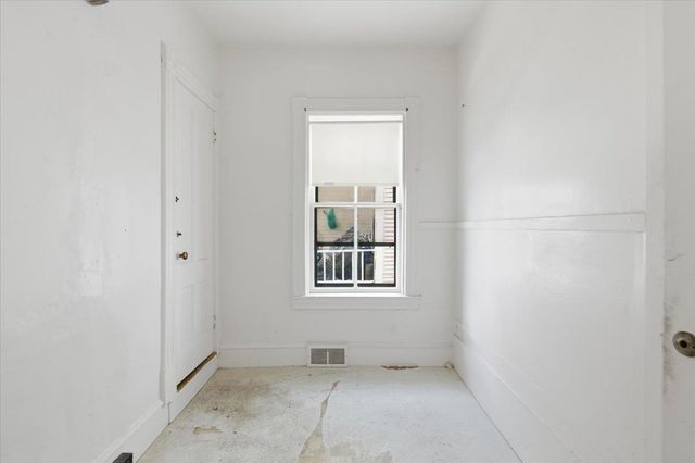 27-29 Lafountain Street, Burlington, VT 05401