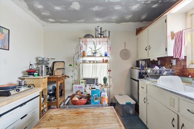 27-29 Lafountain Street, Burlington, VT 05401