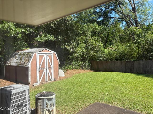 1551 Wood Glen Drive, Jackson, MS 39204