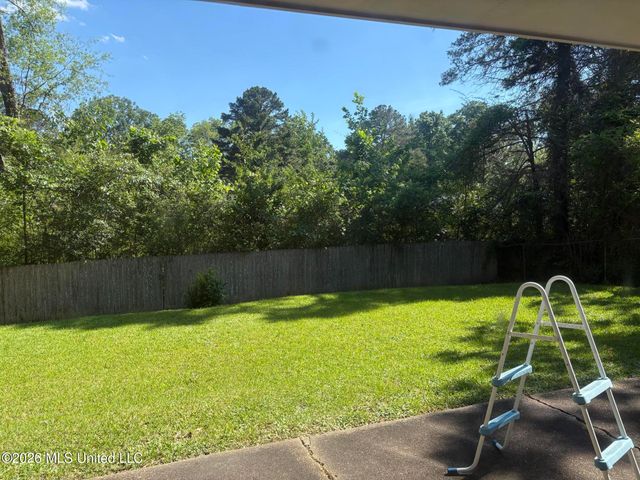 1551 Wood Glen Drive, Jackson, MS 39204
