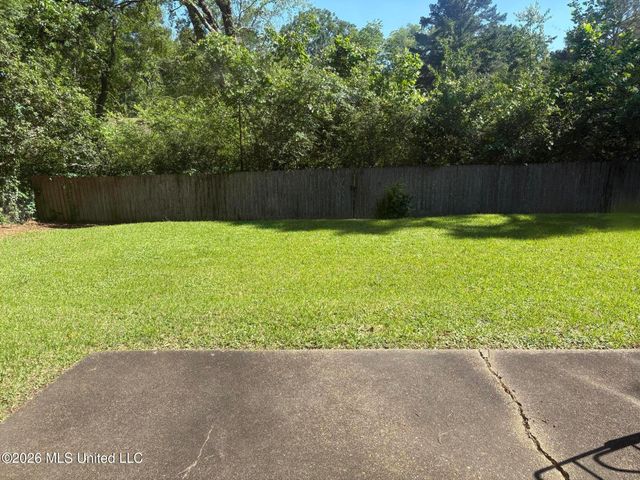1551 Wood Glen Drive, Jackson, MS 39204