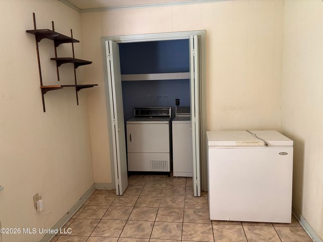 1551 Wood Glen Drive, Jackson, MS 39204