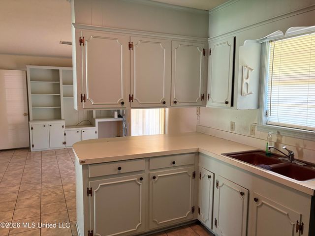 1551 Wood Glen Drive, Jackson, MS 39204