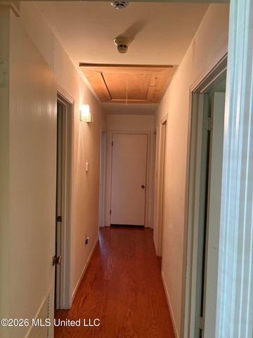 1551 Wood Glen Drive, Jackson, MS 39204