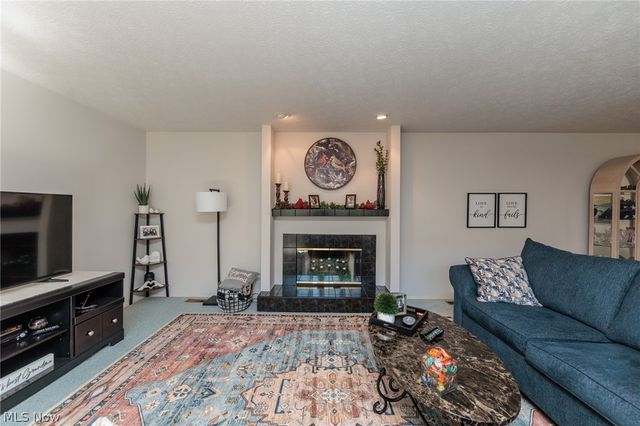 12410 Altis Court, Strongsville, OH 44149