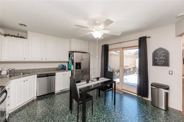 12410 Altis Court, Strongsville, OH 44149