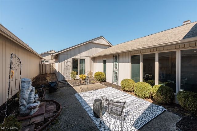 12410 Altis Court, Strongsville, OH 44149