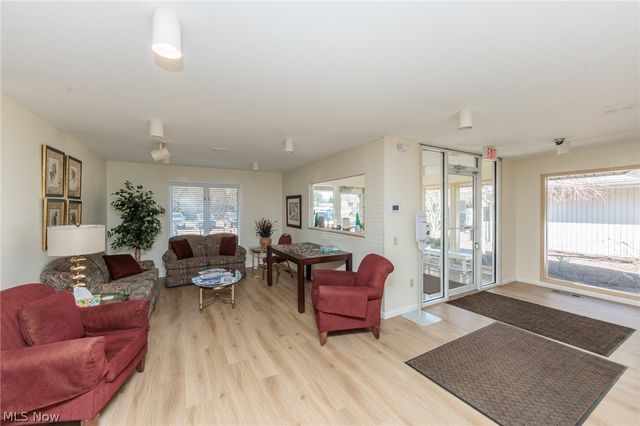 12410 Altis Court, Strongsville, OH 44149