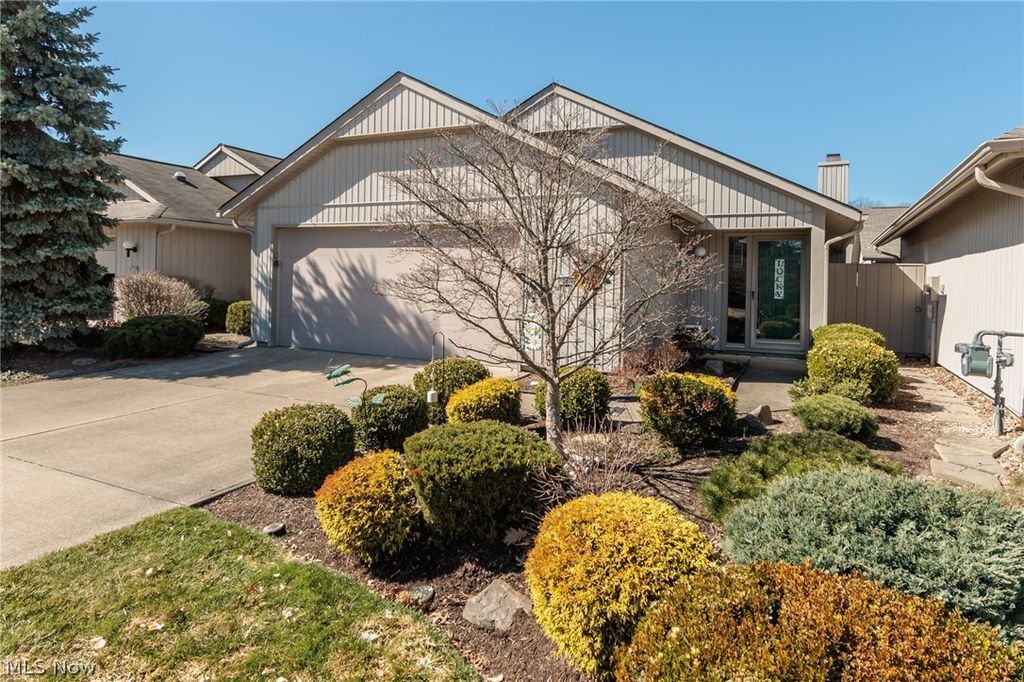 12410 Altis Court, Strongsville, OH 44149