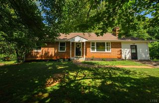1426 Nelson Dr, Lynchburg, VA 24502