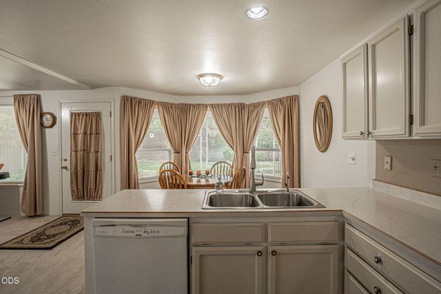 1173 Ginger Way, Medford, OR 97501