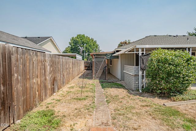 1173 Ginger Way, Medford, OR 97501