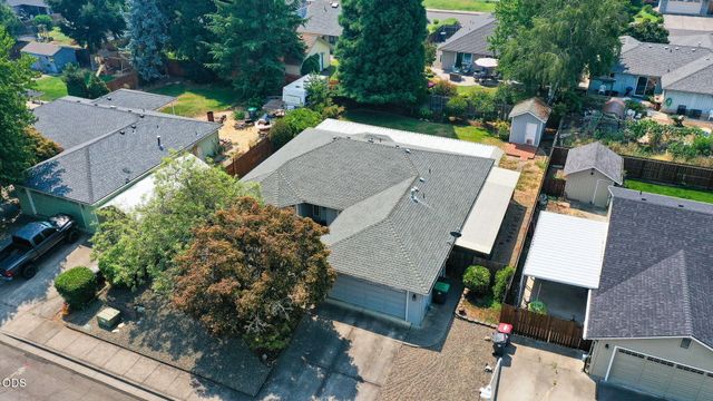 1173 Ginger Way, Medford, OR 97501