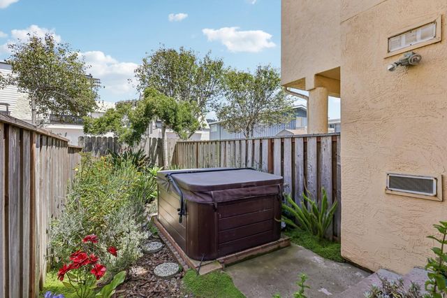 2355 Beach Boulevard 101, Pacifica, CA 94044