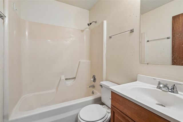 4324 50th Street, Des Moines, IA 50310
