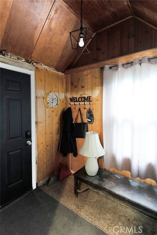 1056 Eagle Road, Wrightwood, CA 92397