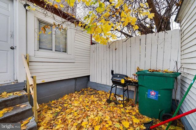 933 COTTON ST, Reading, PA 19602