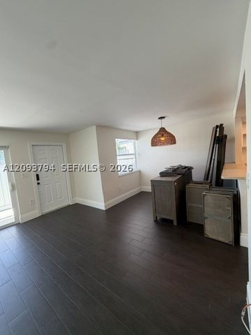 4590 SW 68th Ct Cir 8, Miami, FL 33155