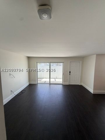 4590 SW 68th Ct Cir 8, Miami, FL 33155