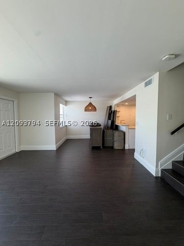4590 SW 68th Ct Cir 8, Miami, FL 33155