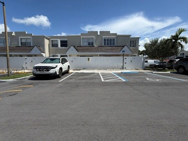 4590 SW 68th Ct Cir 8, Miami, FL 33155