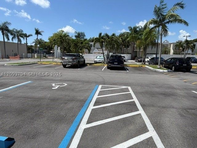 4590 SW 68th Ct Cir 8, Miami, FL 33155