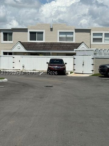 4590 SW 68th Ct Cir 8, Miami, FL 33155