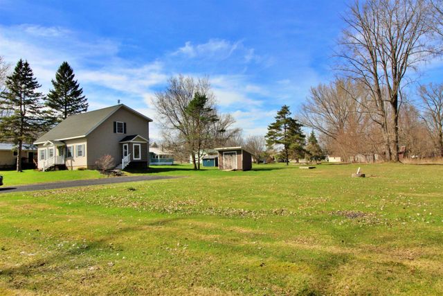 31 Ethan Lane, Alburgh, VT 05440