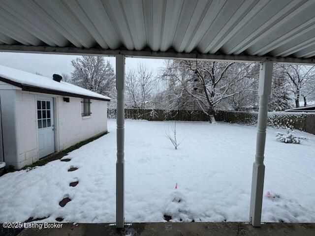 13609 Tennis Blvd, Louisville, KY 40272