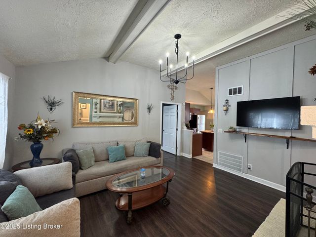 13609 Tennis Blvd, Louisville, KY 40272