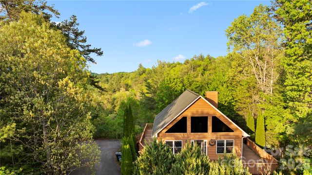 273 Rhododendron Road, Almond, NC 28702