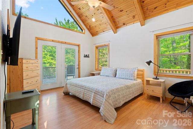 273 Rhododendron Road, Almond, NC 28702