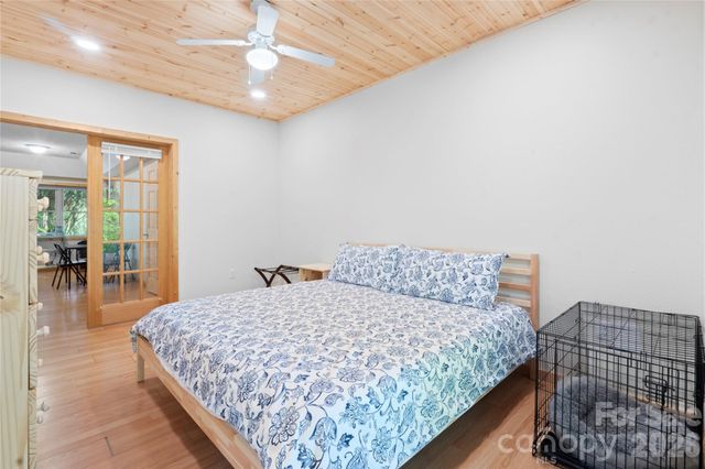 273 Rhododendron Road, Almond, NC 28702