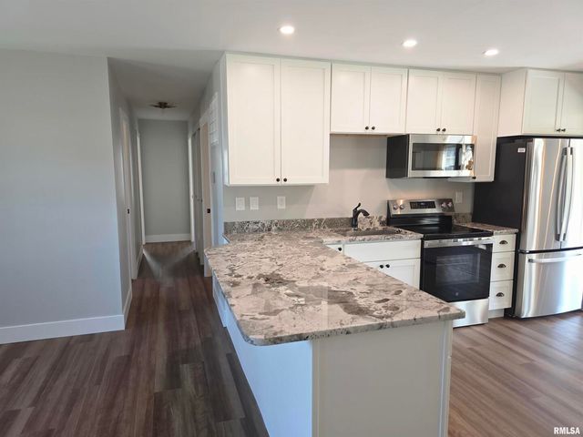 1031 GALBRAITH Drive, Clinton, IA 52732