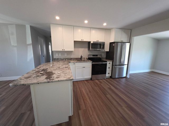 1031 GALBRAITH Drive, Clinton, IA 52732