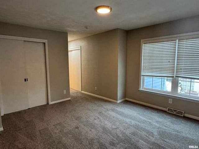 3319 MARQUETTE Street, Davenport, IA 52806