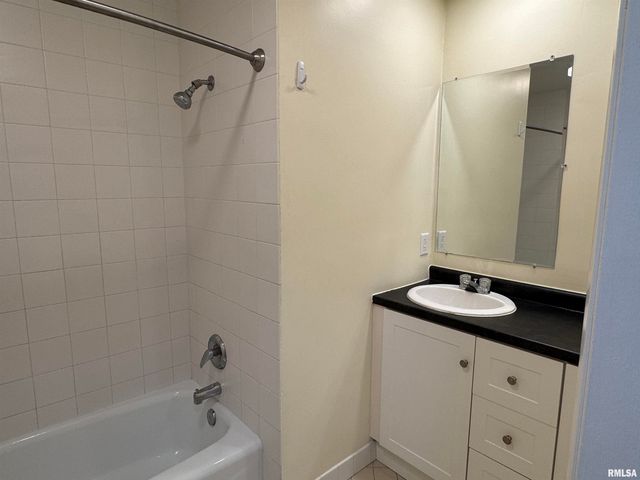 3319 MARQUETTE Street, Davenport, IA 52806