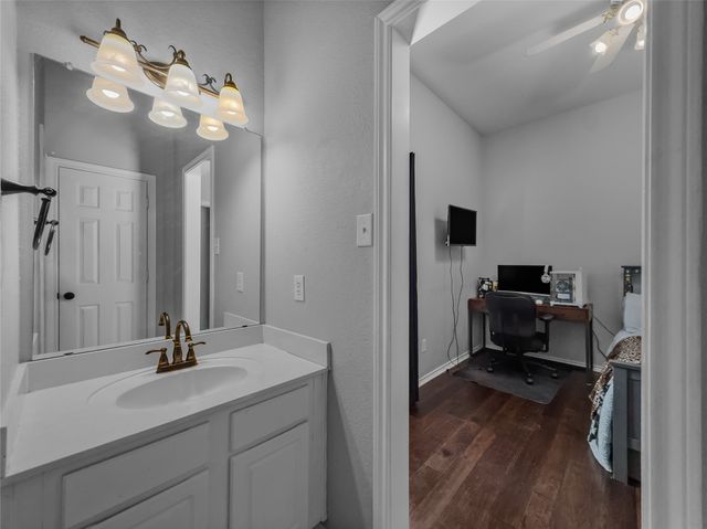 1305 Mallard Circle, Mansfield, TX 76063