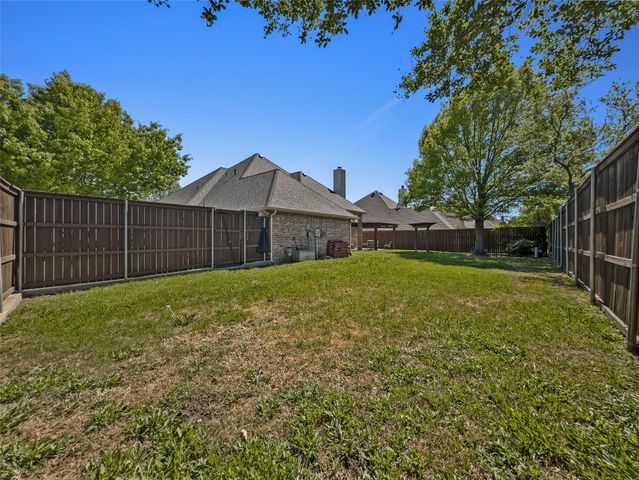 1305 Mallard Circle, Mansfield, TX 76063