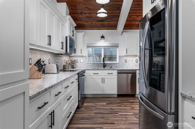 7551 Morrison Avenue, Blaine, WA 98230