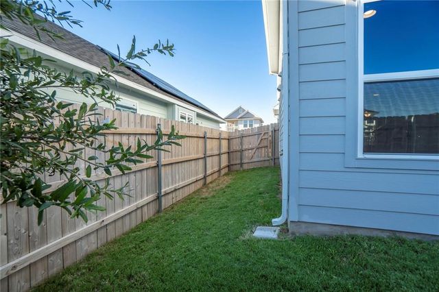 9507 Morning Iris DR, Manor, TX 78653
