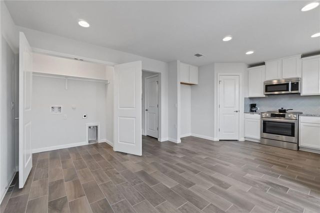 9507 Morning Iris DR, Manor, TX 78653