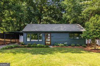 1802 La Dawn Lane NW, Atlanta, GA 30318