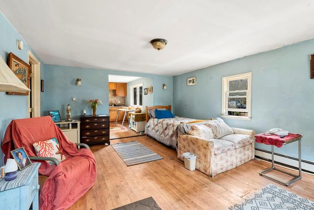 44 Cross Highway, Amagansett, NY 11930