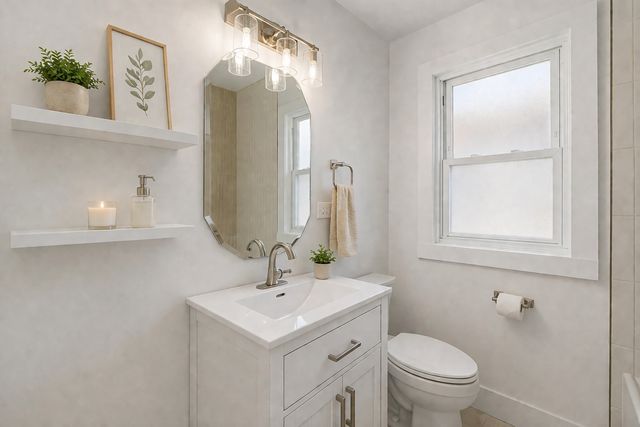 5853 W Newport Avenue, Chicago, IL 60634
