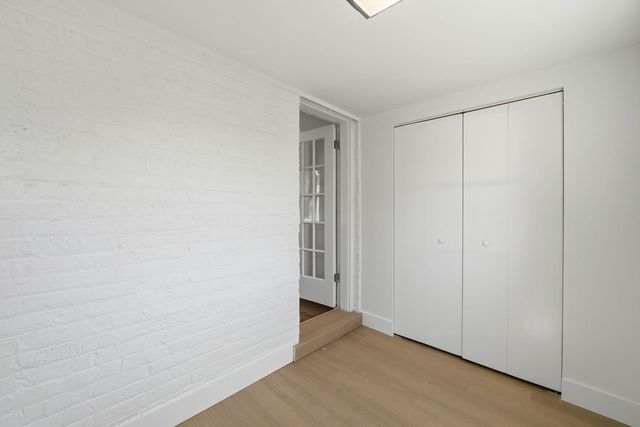 5853 W Newport Avenue, Chicago, IL 60634