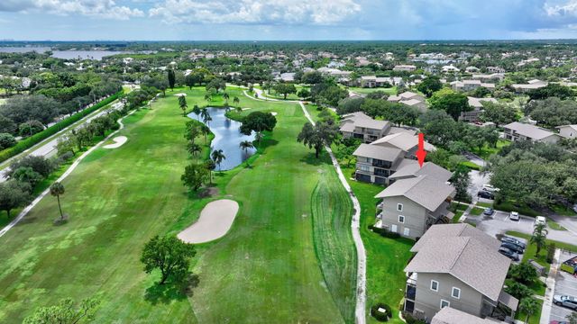 18449 SE WOOD HAVEN Lane E, Jupiter, FL 33469